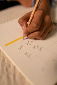 How to Set Realistic Weekly Goals for Consistent Progress